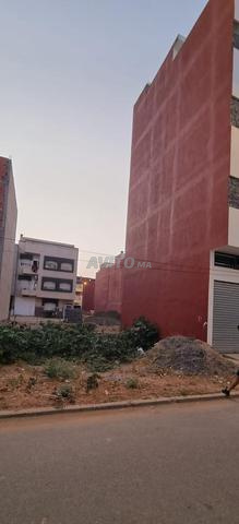 Terrain commercial titré Le Vallon