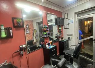 Salon de coiffure neuf à vendre