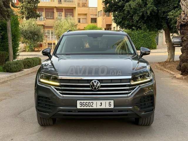 Volkswagen Touareg diesel full options 2021