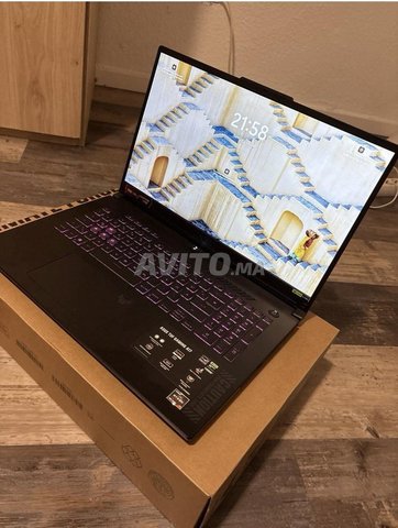 Asus Tuf A17 RTX 4060 Gamer comme neuf