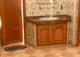 دار سفلية مجهزة للكراء اليومي بحي زيتون