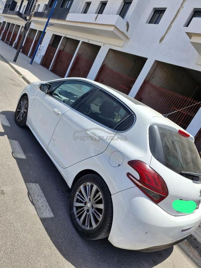 Peugeot 208 with édition toute option