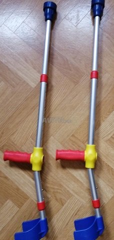 2 béquille enfant neufs 