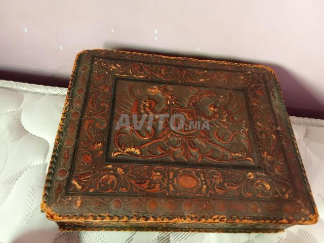 Antique boîte à cigares et cigarettes 