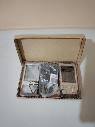 Nokia 6500 Slide   Noir et silver 