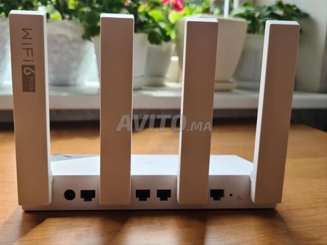 📦 جديد غير مفتوح – Huawei WiFi AX3 (Wi-Fi 6 Plus)