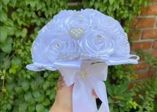 الورد للعروسة