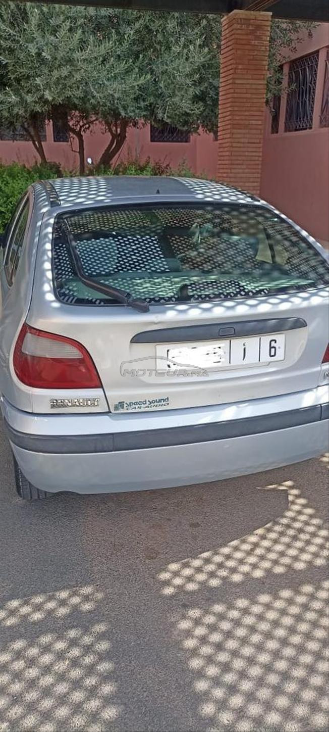 السيارة تباعت