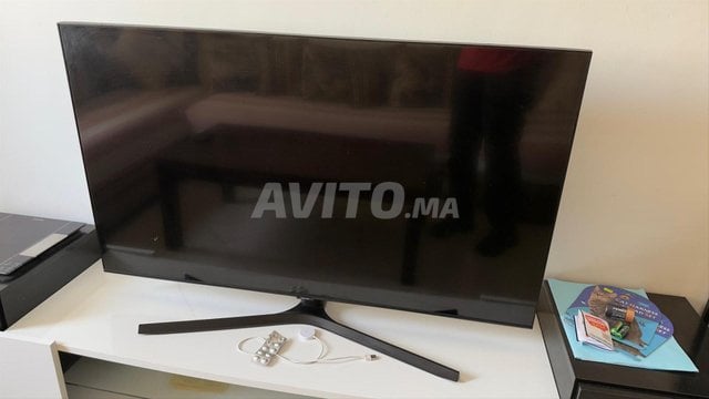 Télévision Samsung 50 pouces Série 8