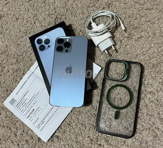 iphone 13 pro max 256GB factured et boites