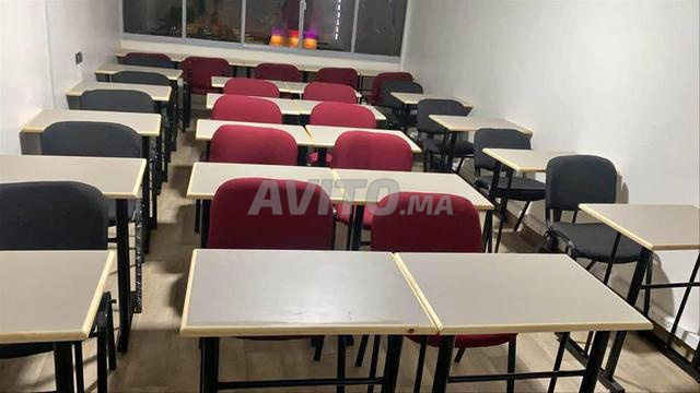 mobilier scolaire / table et chaise / tableau