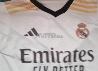 تيشيرت ريل مدريد البيع
