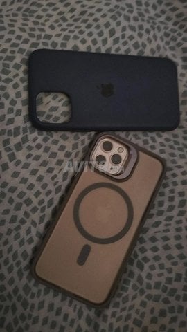 iPhone 11 pro official comme neuf 