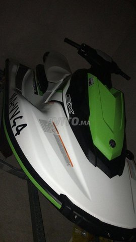 jet ski Yamaha 1050