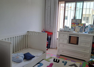 Chambre évolutive pour enfant en bois massif 