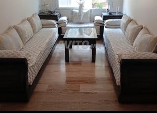 salon complet avec table 