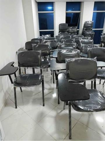 les chaises  prix grossiste  a 
