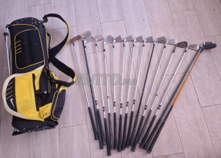 Sac de golf Nike, 15 clubs, gant, bon état