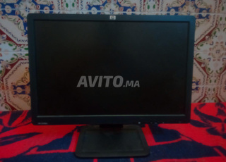 شاشة HP 19 بوصة واضحة ونقية