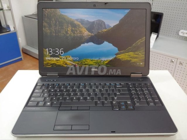 Dell i5 Ram 8 Disc SSDD Écran 15 