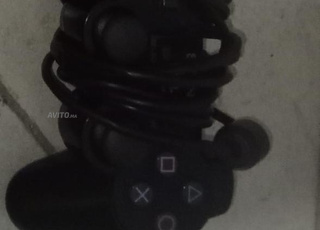 Ps2 slim avec manette et clé et carte mémoire 8g