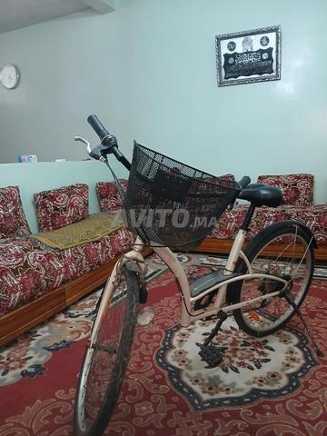 joujou bikalaaat b 3000 li bga wa7da mar7ba