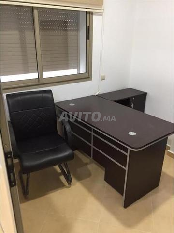 البيع بالجملة والتقسيط لمعدات المكاتب