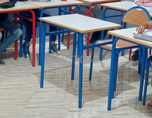 tables et chaises à vendre 