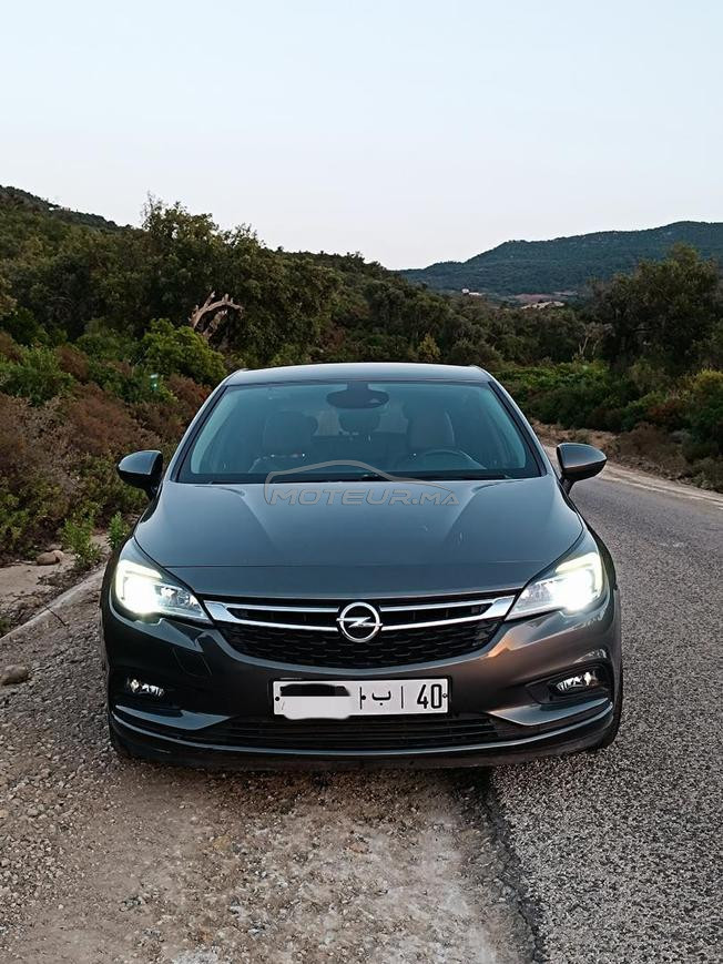 Opel Astra Diesel Manuelle 2019 à Tanger