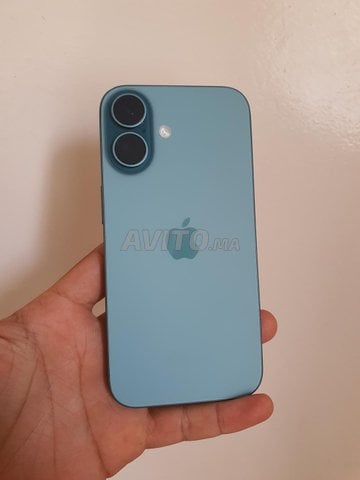 iPhone 16 