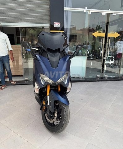 Tmax dx yamaha 2018 www