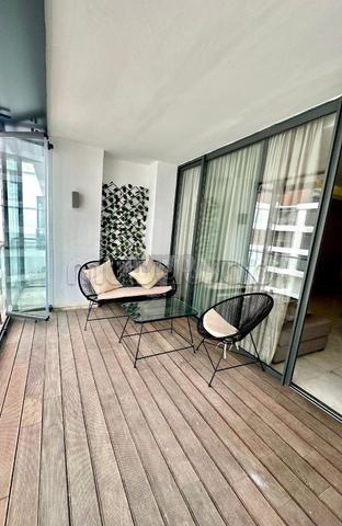 APPARTEMENT MEUBLÉ ÉTAGE ÉLEVÉ À LOUER À CFC