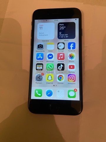 iphone se 64 gb 