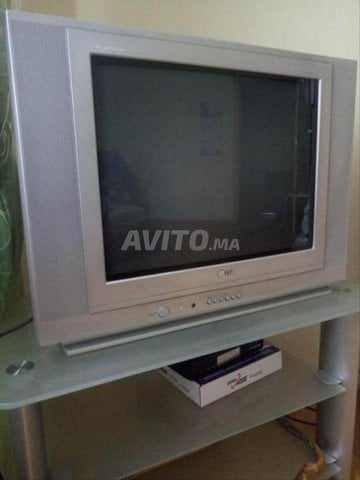 Television LG khdama à marche état 10/10