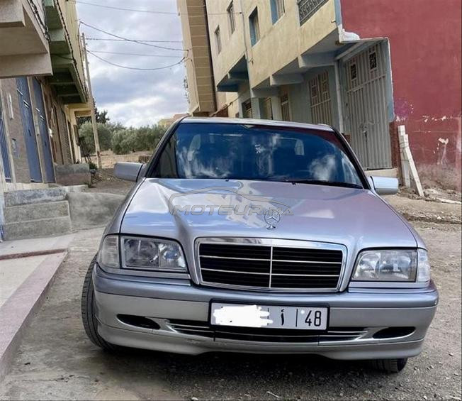 Mercedes-Benz 220 Diesel Manuelle 1997 à Tsaft