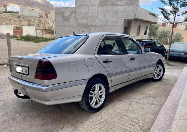 Mercedes-Benz 220 Diesel Manuelle 1997 à Tsaft