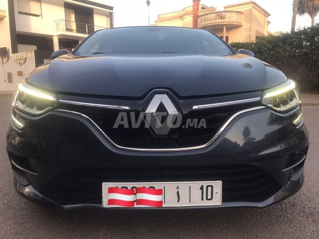 Renault megan modèle 2022 diesel automatique 