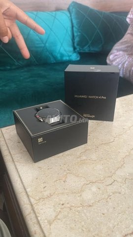 Montre huawei watch 4 pro neuve