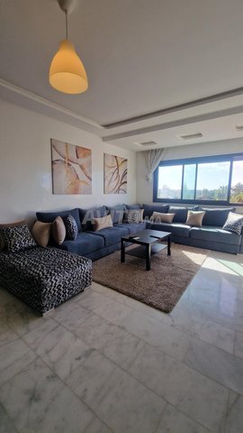 studio vue dégagée très ensoleillé