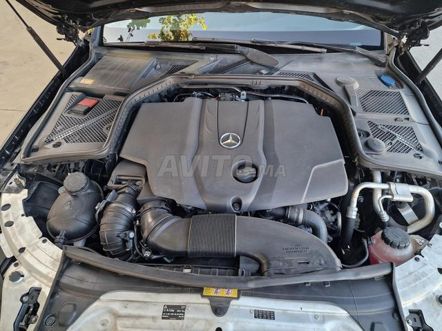 Mercedes-Benz 220 Diesel Automatique 2014 à Rabat - 2