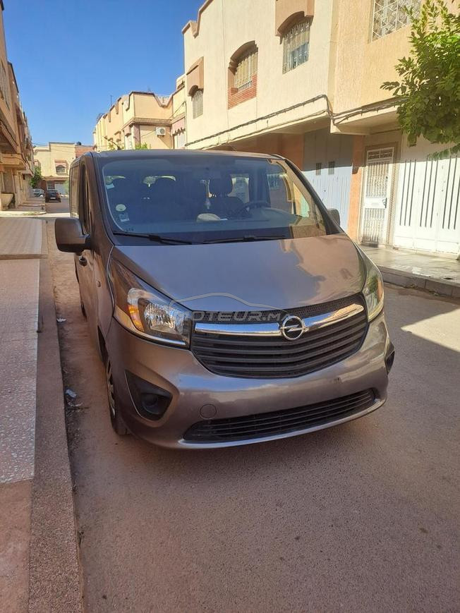 opel vivaro 2015