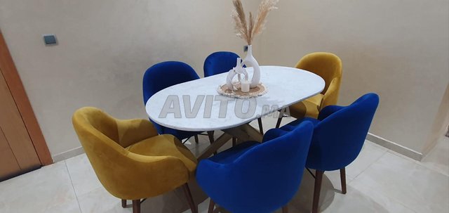 Salle à manger 6 chaises décorative