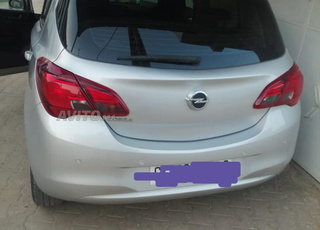 Opel Corsa Essence 