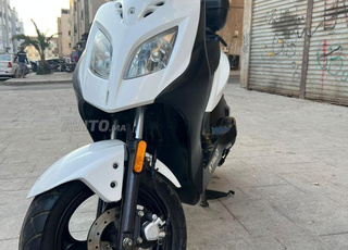 hamza / kymco model 2021 ba9a n9iya 
