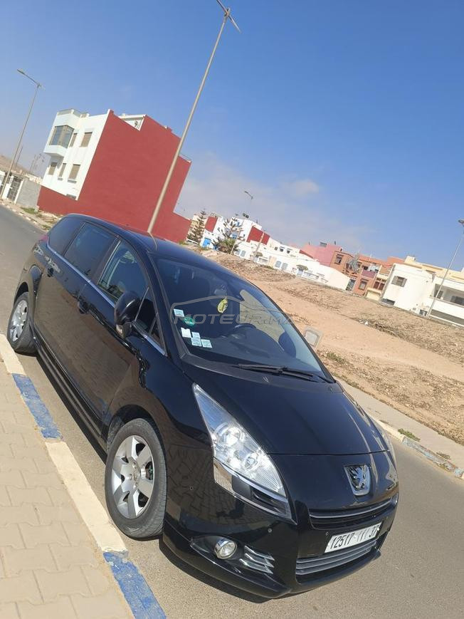 Peugeot 5008 Diesel Manuelle 2011 à Tiznit