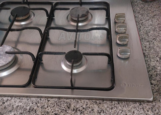 Vente de Plaque 4 feux et lit Kitea 1place