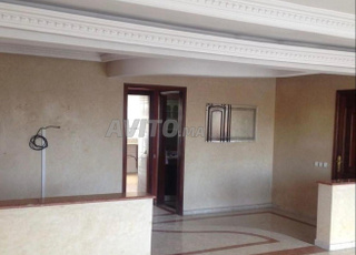 Apparemment à Louer à Boulevard de far / Parc 