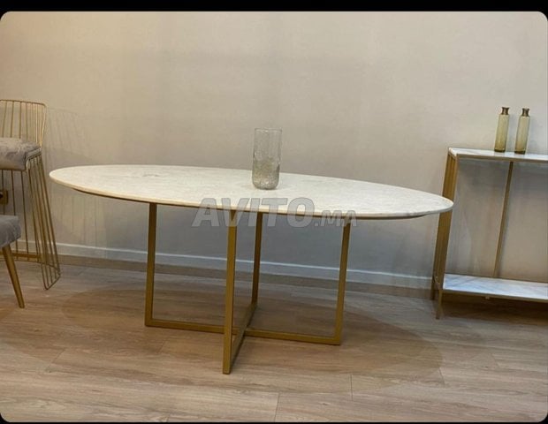 Table en marbre 180/80 avec 6 chaise en anti-tâche