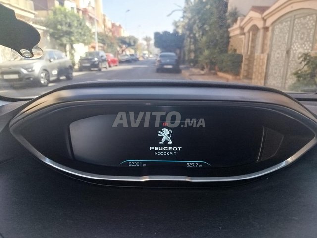 Peugeot 5008 Diesel Manuelle 2018 à Casablanca