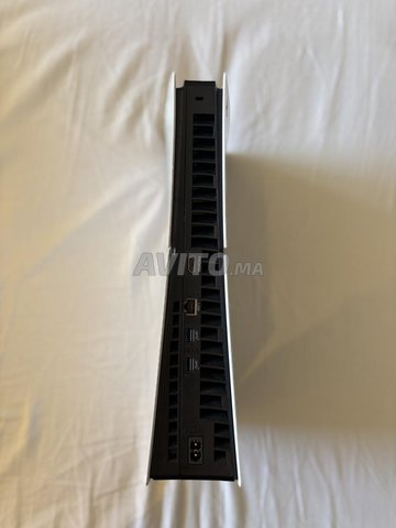ps5 digital slim edition 1T prix négociable 